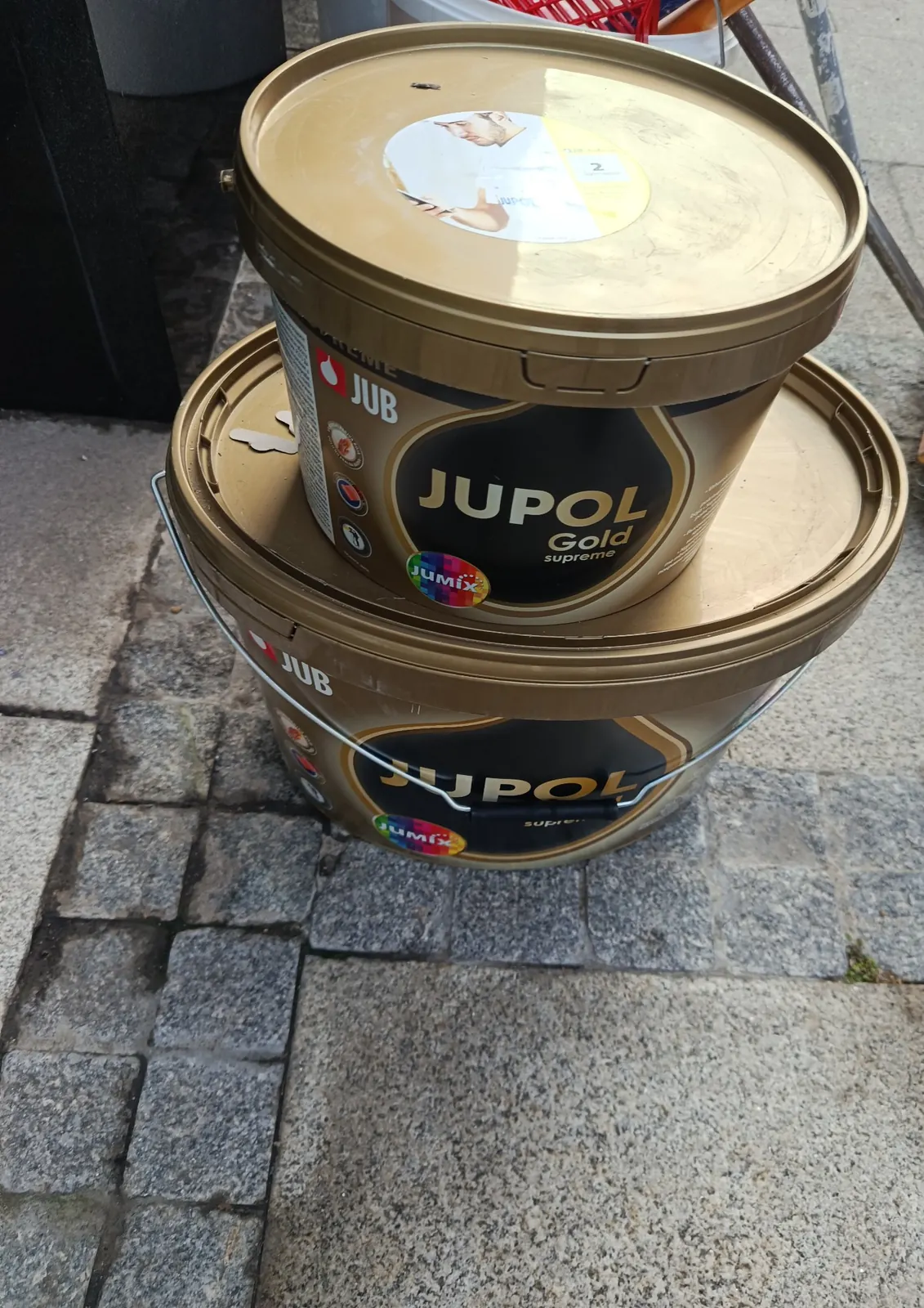 Originalne kante boje JUB JUPOL Gold Supreme za ovaj posao — West 65 · Novi Beograd